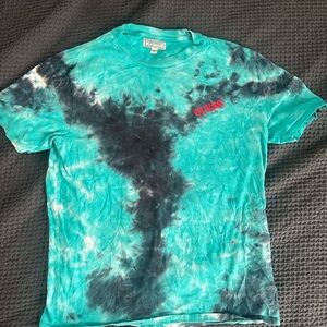 guess tie dye tshirt men’s medium